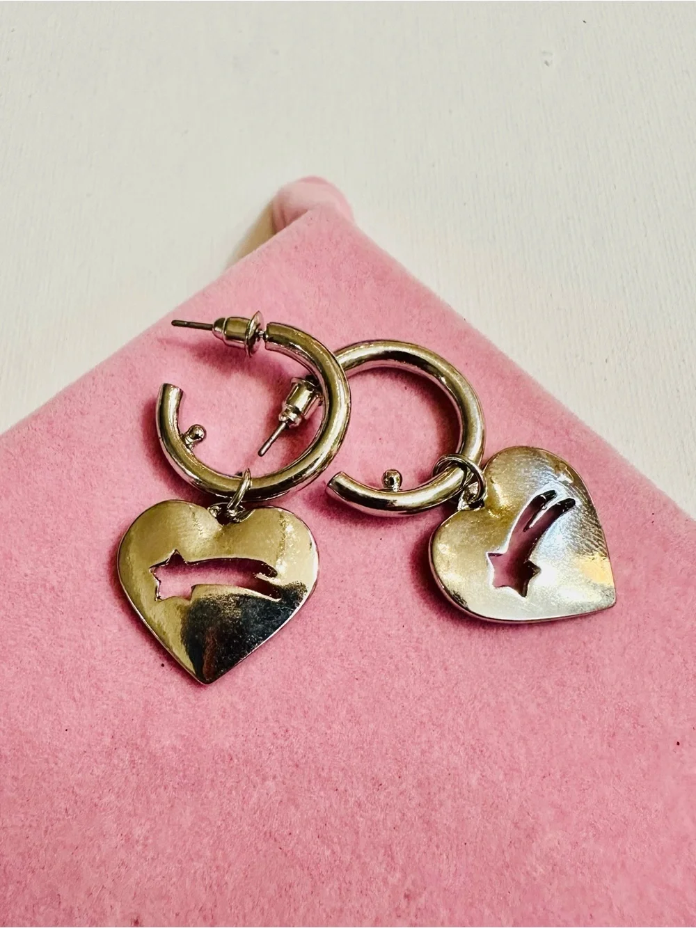 NWT Silver Tone Shooting Star Heart Hoop Earrings
